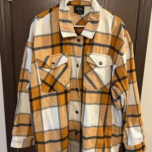 HFX plaid snap up yellow shirt jacket in women’s XL